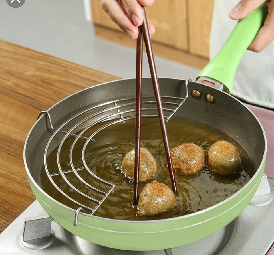 Vỉ gác chảo rán bằng inox cao cấp