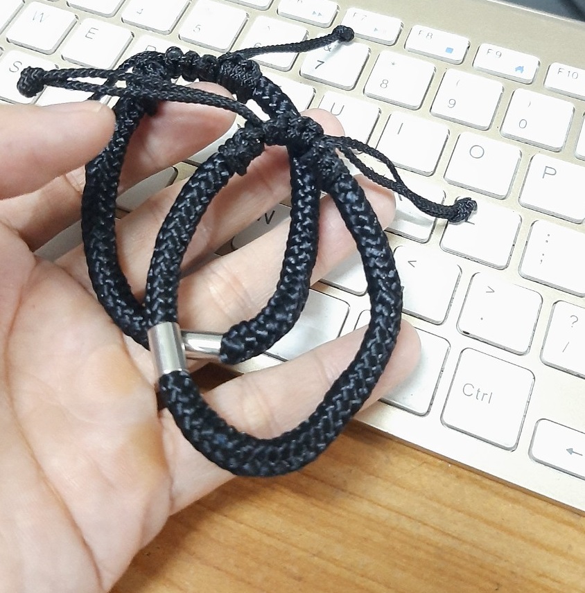 Combo 2 vòng tay nam nữ dây dù rút kéo free size
