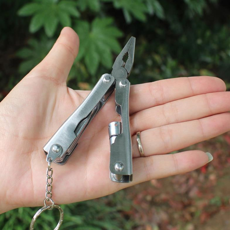 Phụ kiện treo chìa khóa đa năng tích hợp 10 chức năng trong 1 tiện lợi