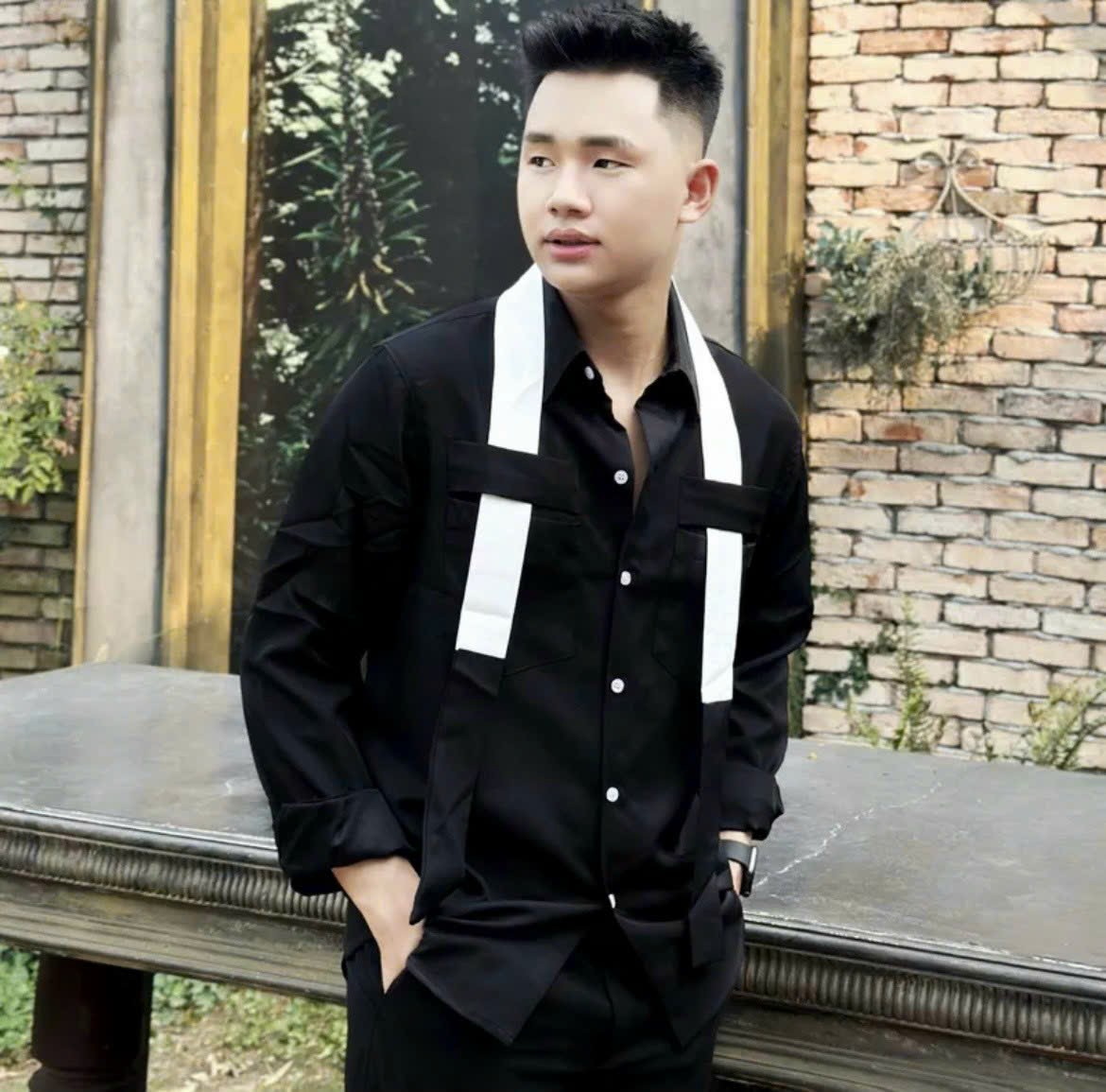 Áo sơ mi nam tay dài phối dây phong cách Hàn Quốc - Mẫu hot trend 2023