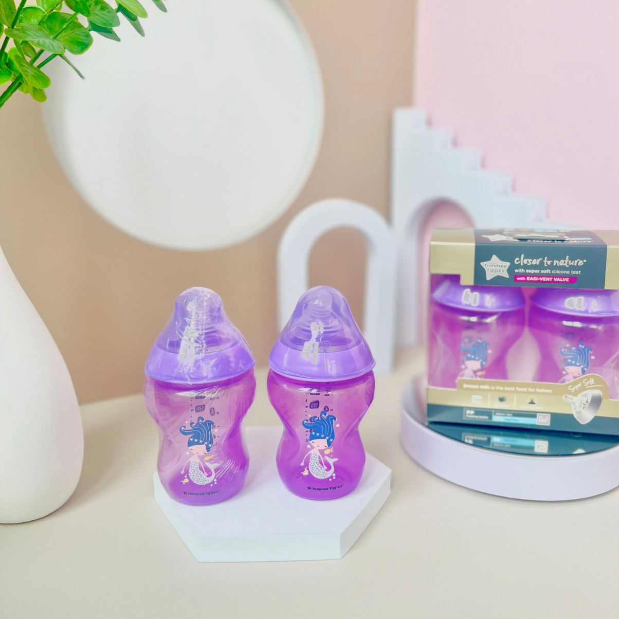 Bình Sữa Ty Siêu Mềm Tự Nhiên Tommee Tippee Closer To Nature 260ml, Núm Ty Của Bình 3-6 Tháng – Tím (Bình Đôi)