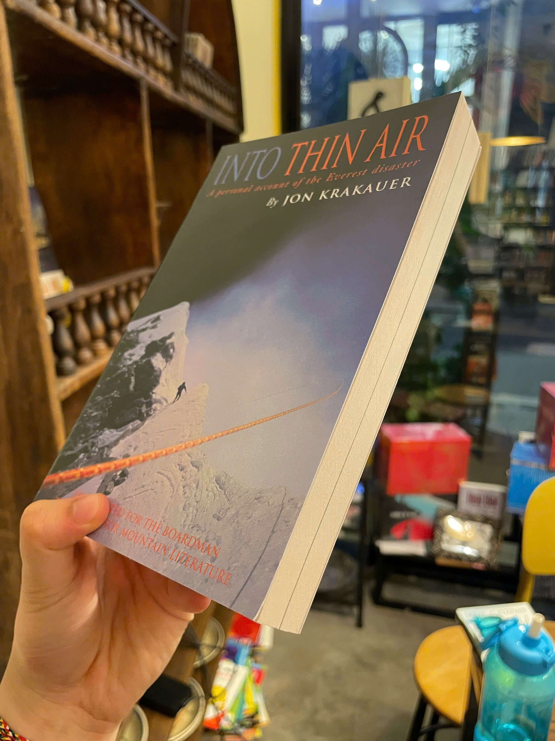 Sách - Into Thin Air: A Personal Account of the Mount Everest Disaster by Jon Krakauer | Memoir