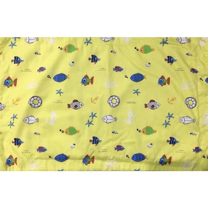 Áo gối nằm cho bé Hometex viền gân cotton hoa size 30x50cm