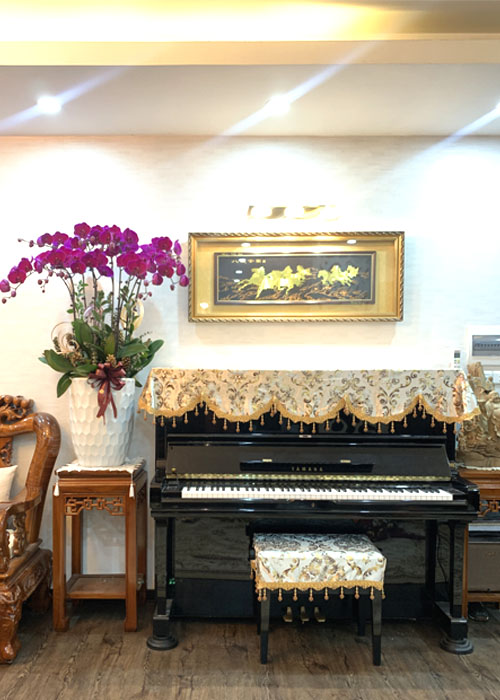 Khăn phủ đàn PIANO SANG TRỌNG cùng THIẾT KẾ vải gấm HOÀNG GIA cao cấp