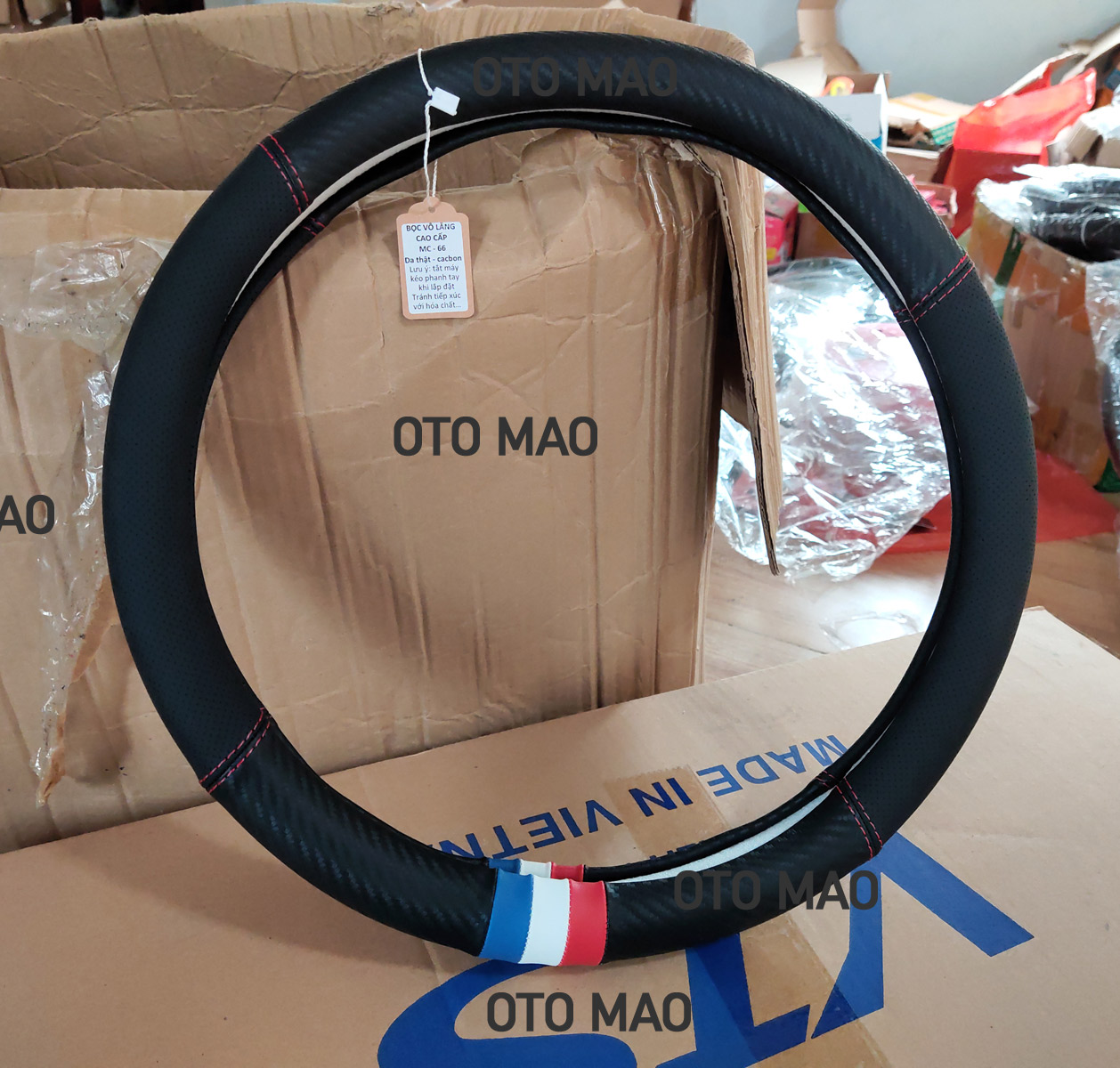 Bọc vô lăng ô tô, CAO CẤP, chất lượng, giá rẻ, Bọc tay lái ô tô, Vô lăng da cacbon xịn xò, chống trơn trượt