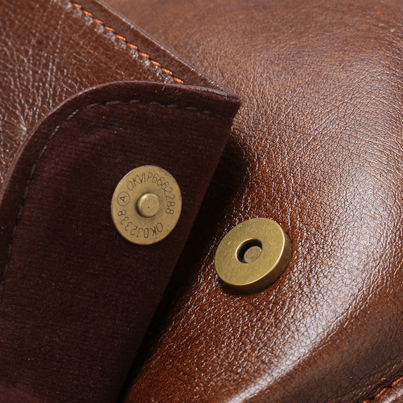 Túi đeo chéo nam DA BÒ  thật phong cách mới - DCN9457