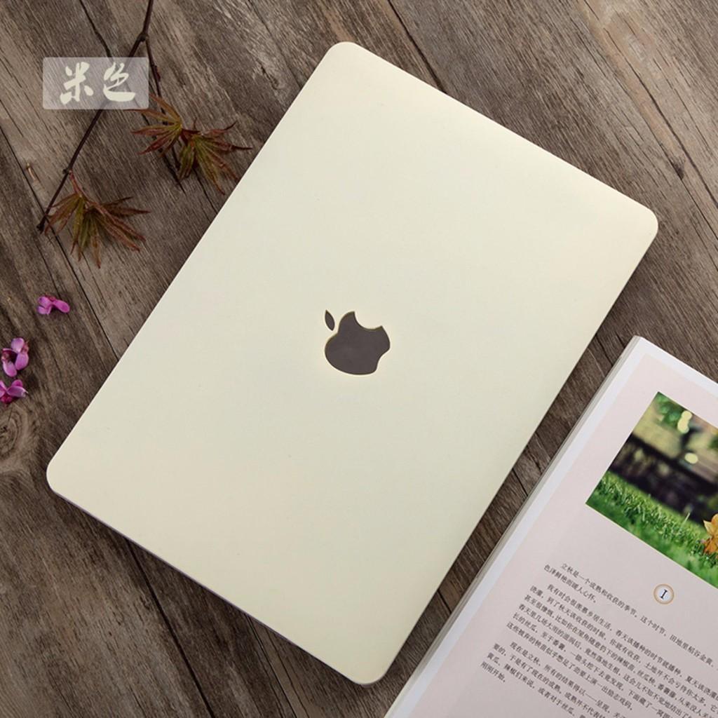 Combo ốp +phủ phím Macbook kem pastel (Tặng kèm nút chống bụi và bộ chống gãy sạc)