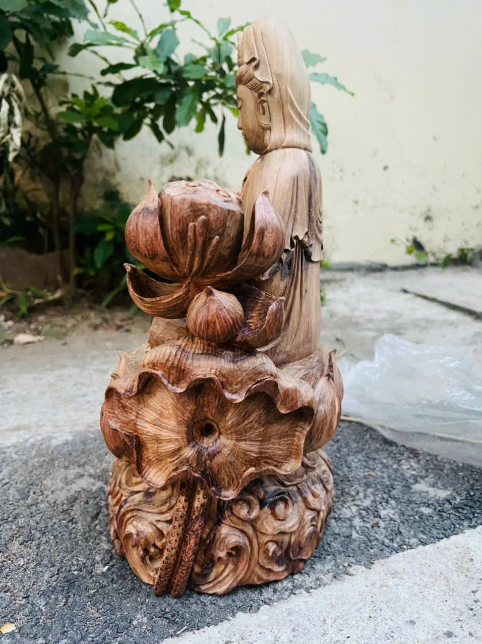 Tượng phật bà quan âm bồ tát gỗ bách xanh thơm phức kt cao 40×23×18cm