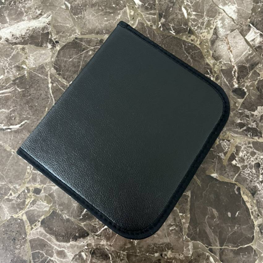 Bộ kích, kiêm bơm lốp và sạc dự phòng dung lượng 10.400mAh dùng cho ô tô - Thương hiệu Mỹ cao cấp Goodyear GY-5282 [BẢO HÀNH CHÍNH HÃNG 12 THÁNG]