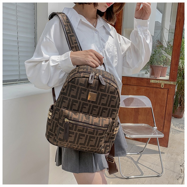 Balo nam nữ ZuCi A09 hoạ tiết thời trang, phong cách phù hợp mọi lứa tuổi size 32cm vừa sách vở, điện thoại, máy tính bảng, đồ dùng cá nhân