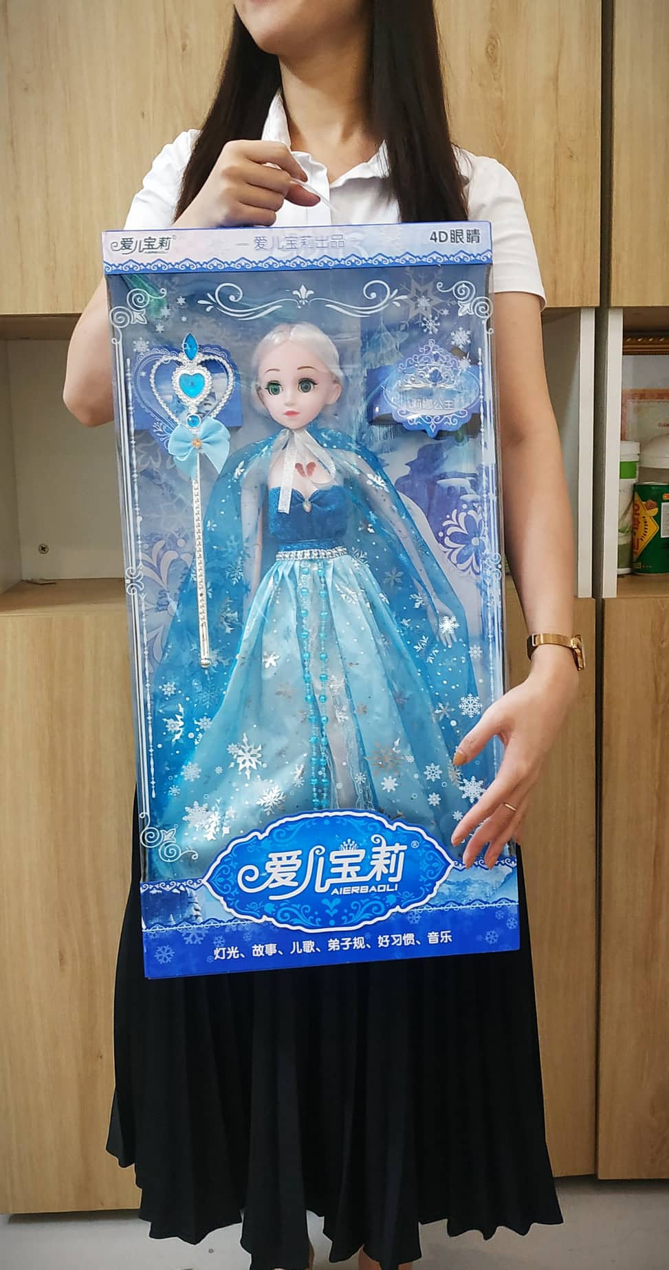 (Tặng bộ trang sức vương miện, vồng cổ, bông tai, quyền trượng) Búp bê nữ hoàng băng giá Frozen Elsa mắt ngọc nhắm - mở khớp tay chân size cực đại 60 cm cao cấp