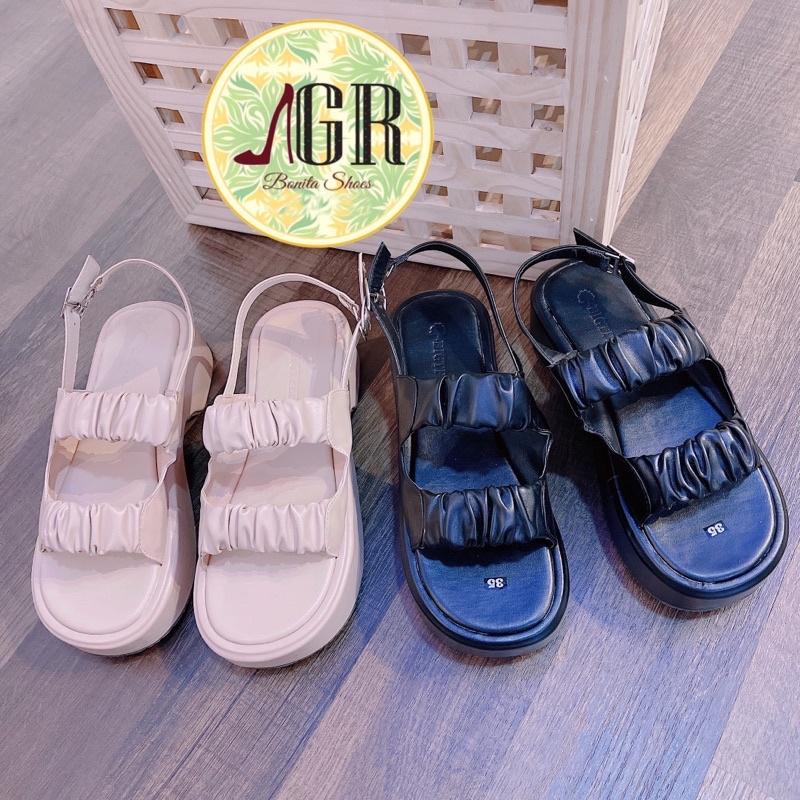 Sandal xuồng mềm 2 quai nhún khoá gài cao 5 cm