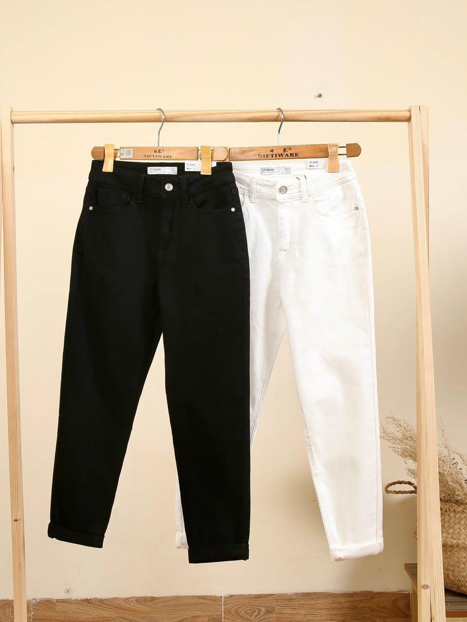 Quần jean nữ boyfriend baggy trơn dài đen và trắng co giãn HQJEANS