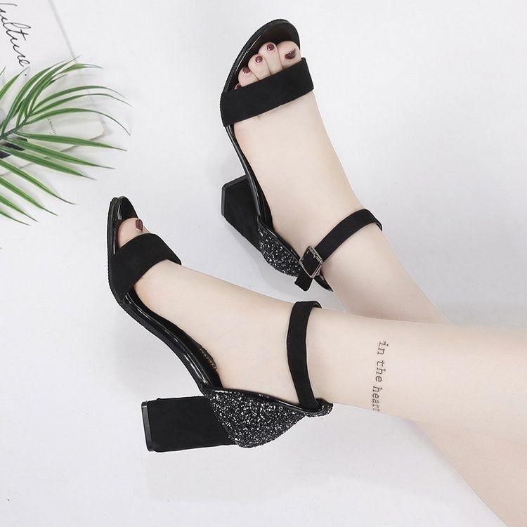 Sandals girls summer 2020 new style thick heels black students with open toes buckle Roman high heels