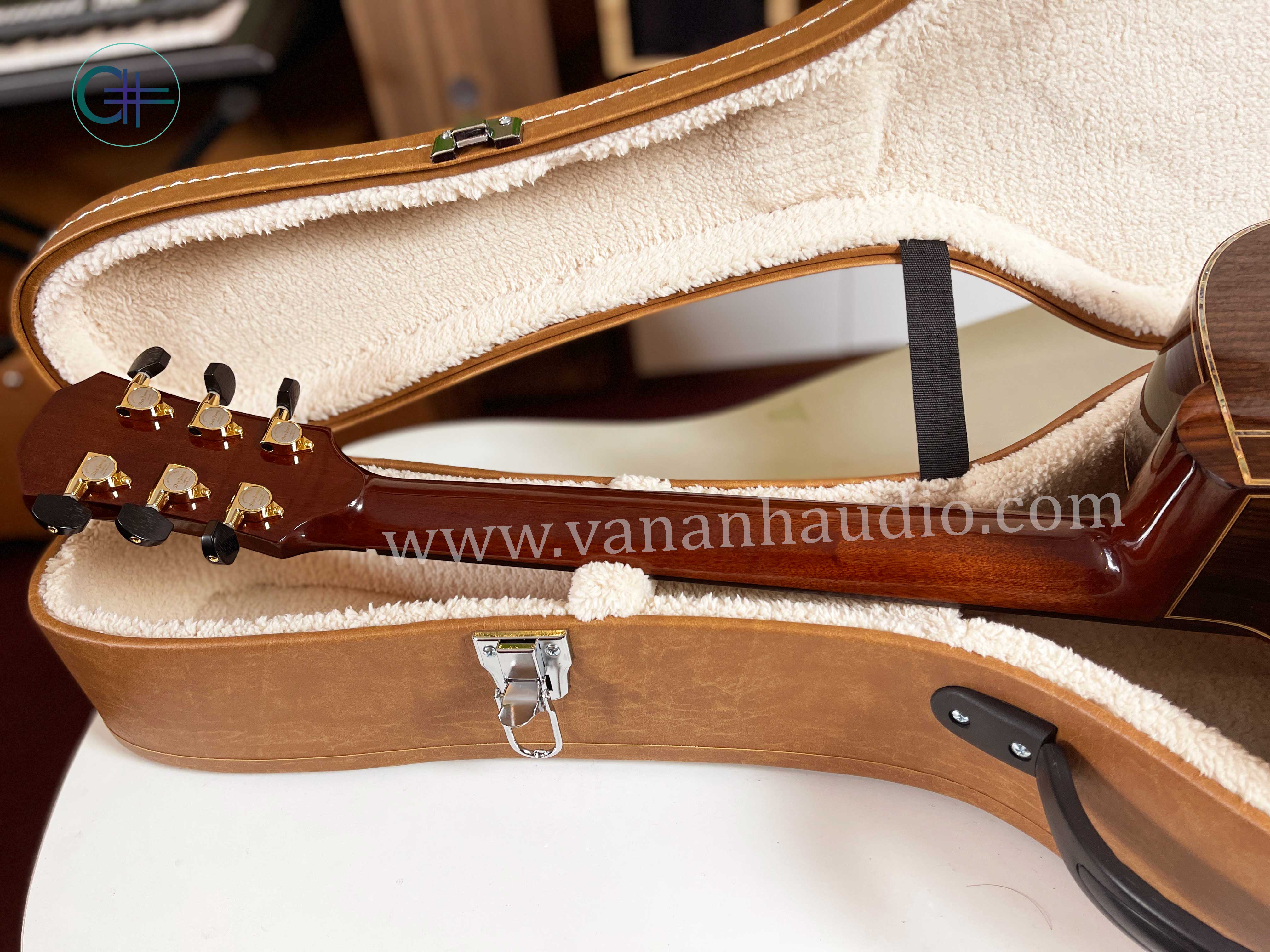 Đàn Guitar Acoustic Custom CL2022 của anh Lê Dũng Sĩ (Khảm trai chữ ký cần đàn)