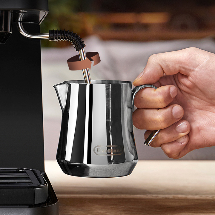 Máy pha cà phê Espresso nhãn hiệu Delonghi EC235.BK công suất 1100 với dung tích 1 lít Áp suất 15 bar - HÀNG NHẬP KHẨU