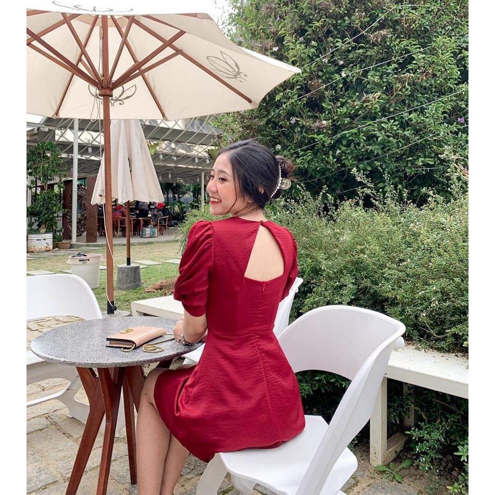 Đầm đũi xoè tiểu thư tay phồng hở lưng