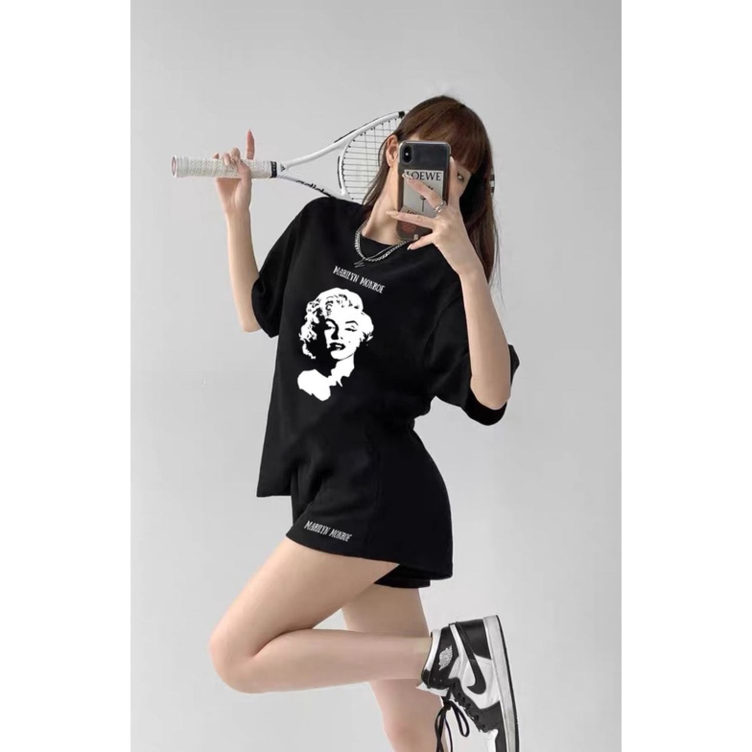 Bộ Quần Áo Thun Nam Nữ Thiết Kế LISA Chất Liệu Cottom Cao Cấp Form Rộng Tay Lỡ Phong Cách Trẻ Trung Năng Động Cá Tính Unisex