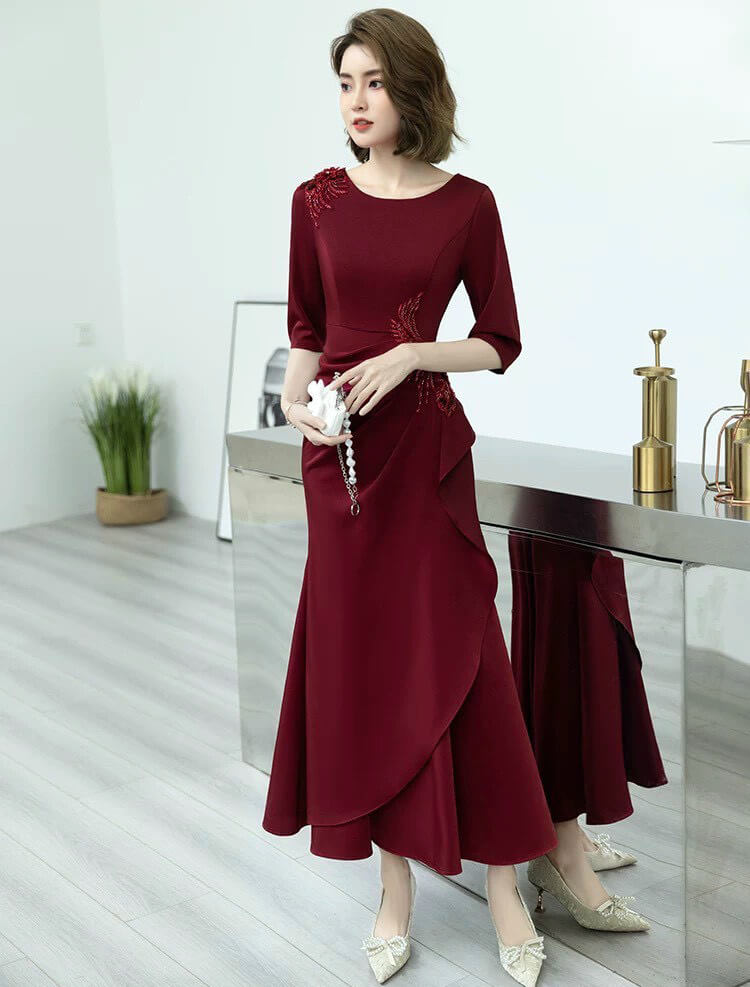 Đầm dạ hội tay lỡ kết hoa