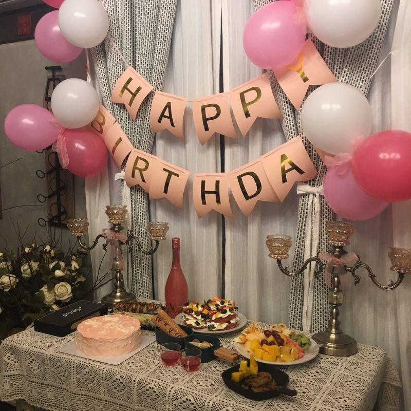 Dãy chữ Happy Birthday bằng giấy cứng trang trí