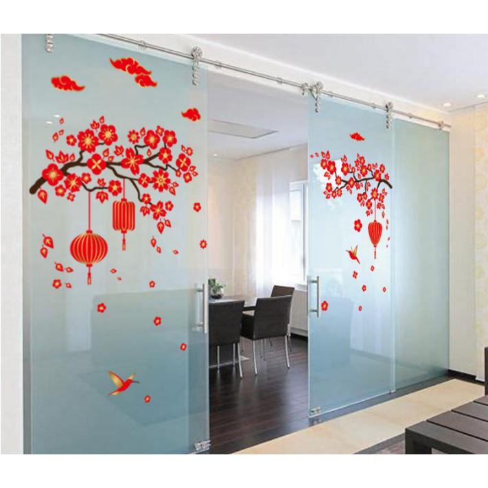 Decal trang trí tết - Cành Mai đỏ lồng đèn chữ HPNY vàng ánh