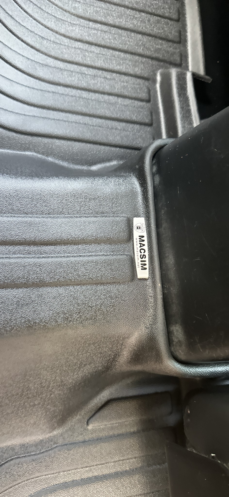 Thảm lót sàn xe ô tô Mitsubishi Pajero Sport 2023 bản 2 cầu Nhãn hiệu Macsim chất liệu nhựa TPE cao cấp màu đen