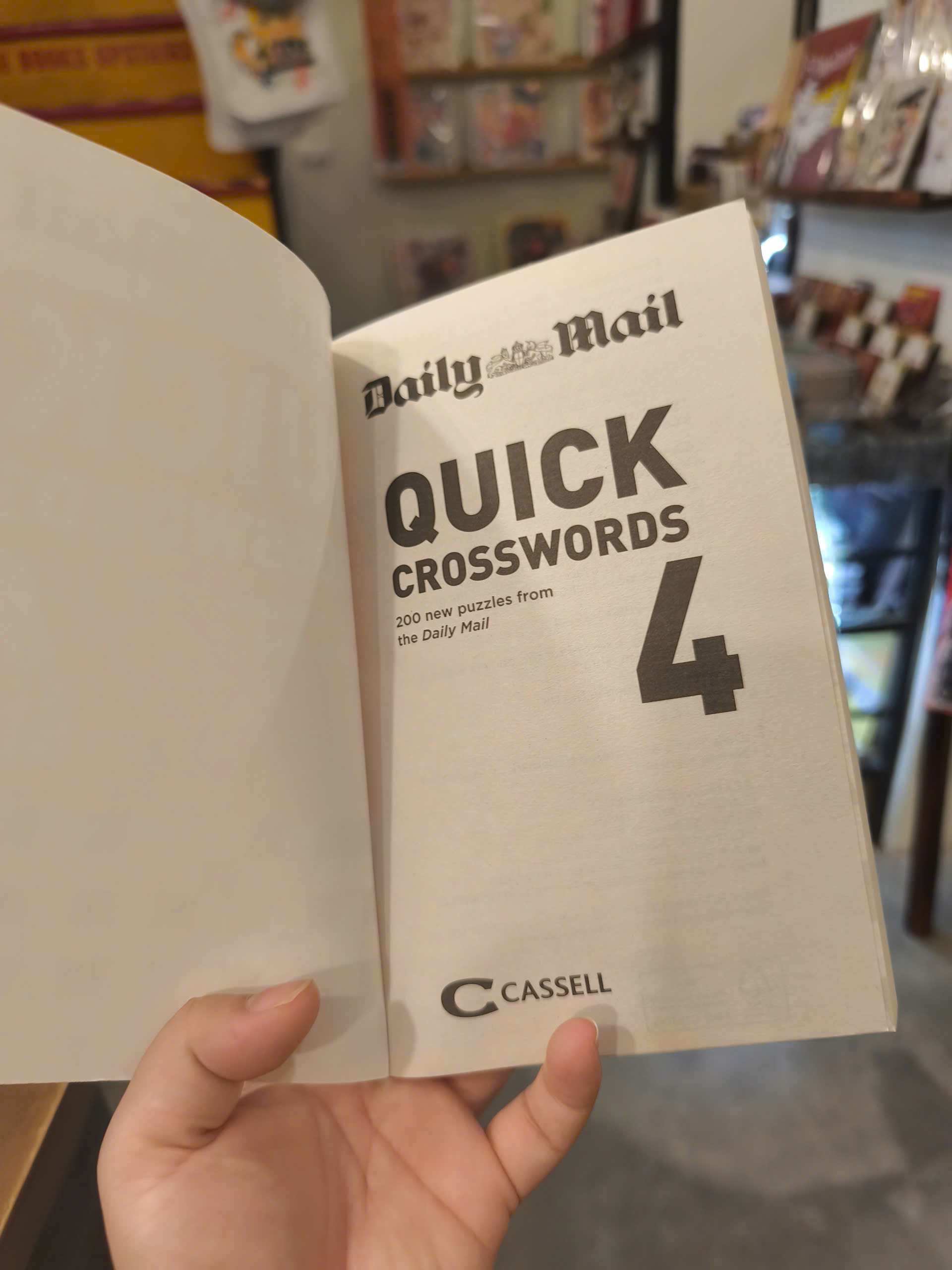 Sách - Quick Crosswords 4 | Games / Ngoại văn Nhập khẩu UK / Trò chơi ô chữ giải trí