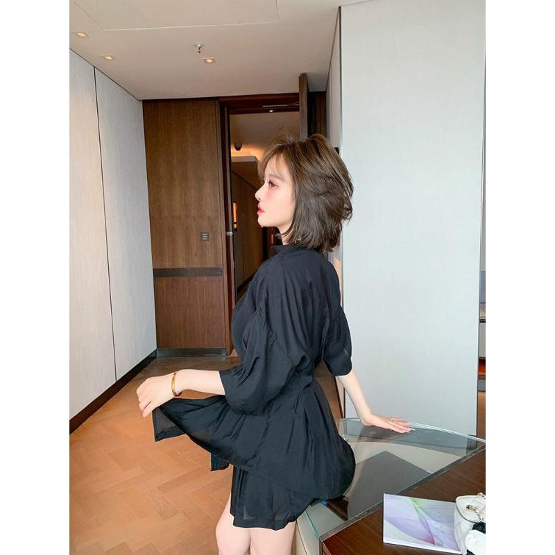 BỘ SHORT CỔ KHOÉT KẾT HOA