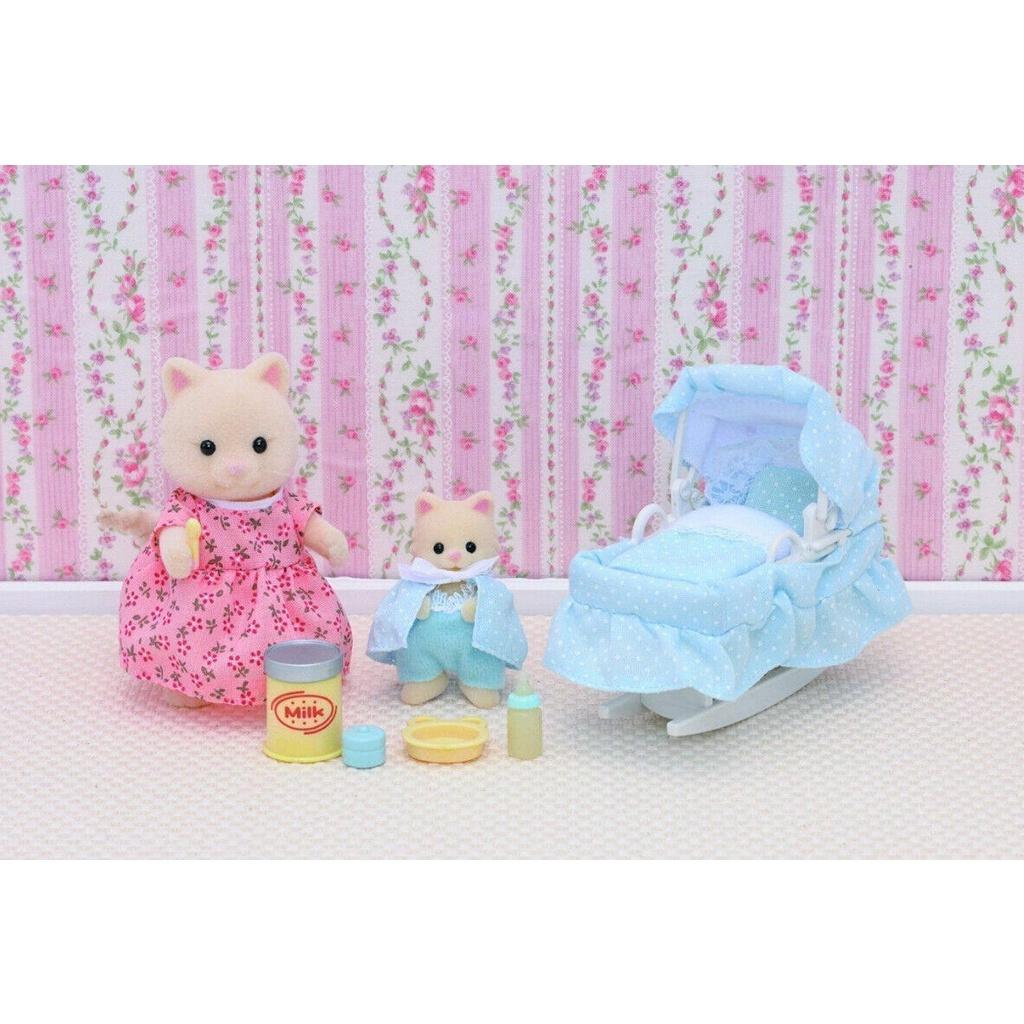 Đồ chơi Epoch Sylvanian Families Set Mama Chantily Family