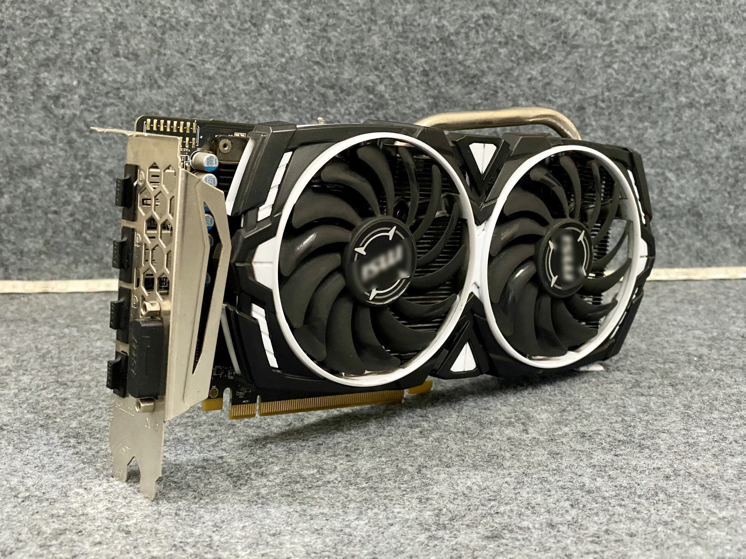 Card màn hình Armor RX 570 8GB GDDR5 256 Bit