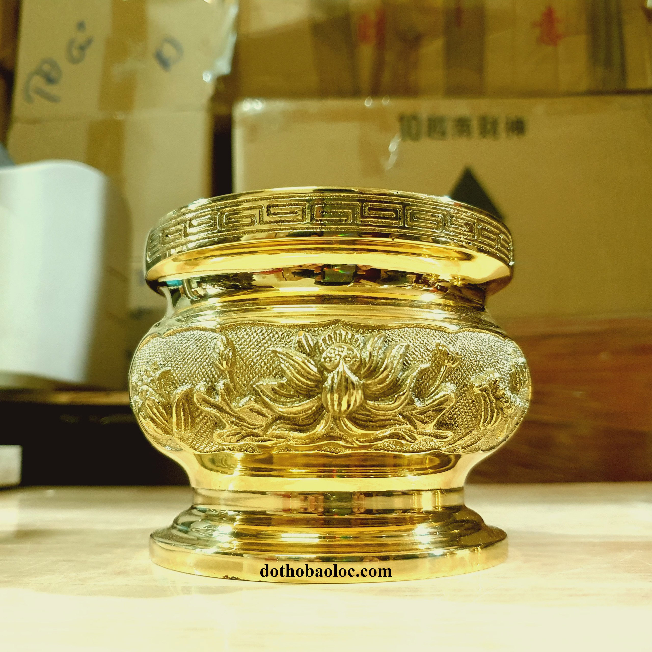Bát nhang hình rồng sen mẫu 3D bằng đồng thương hiệu Hiệp Tiến Phát