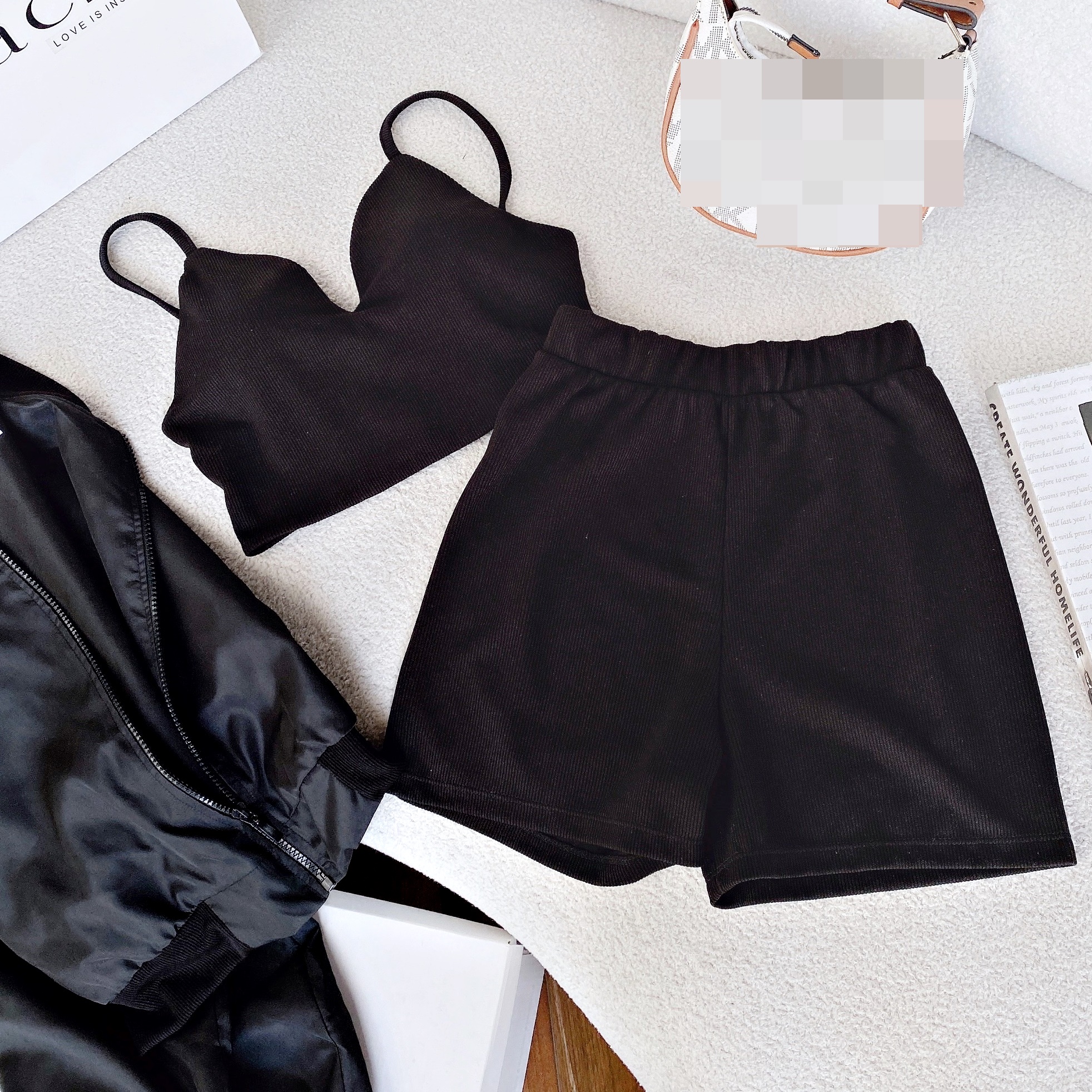 SET ÁO KHOÁC BOMBER CROPTOP LỬNG ĐEN TAY DÀI + ÁO BRA 2 DÂY + QUẦN ĐÙI ÔM BODY NGẮN SHORTS DẠO PHỐ ĐI CHƠI THỂ THAO