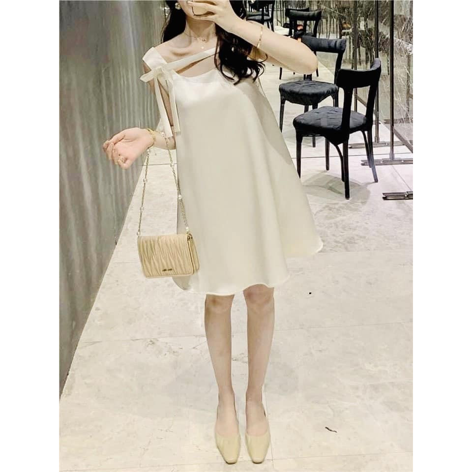 Đầm suông hai dây màu trắng