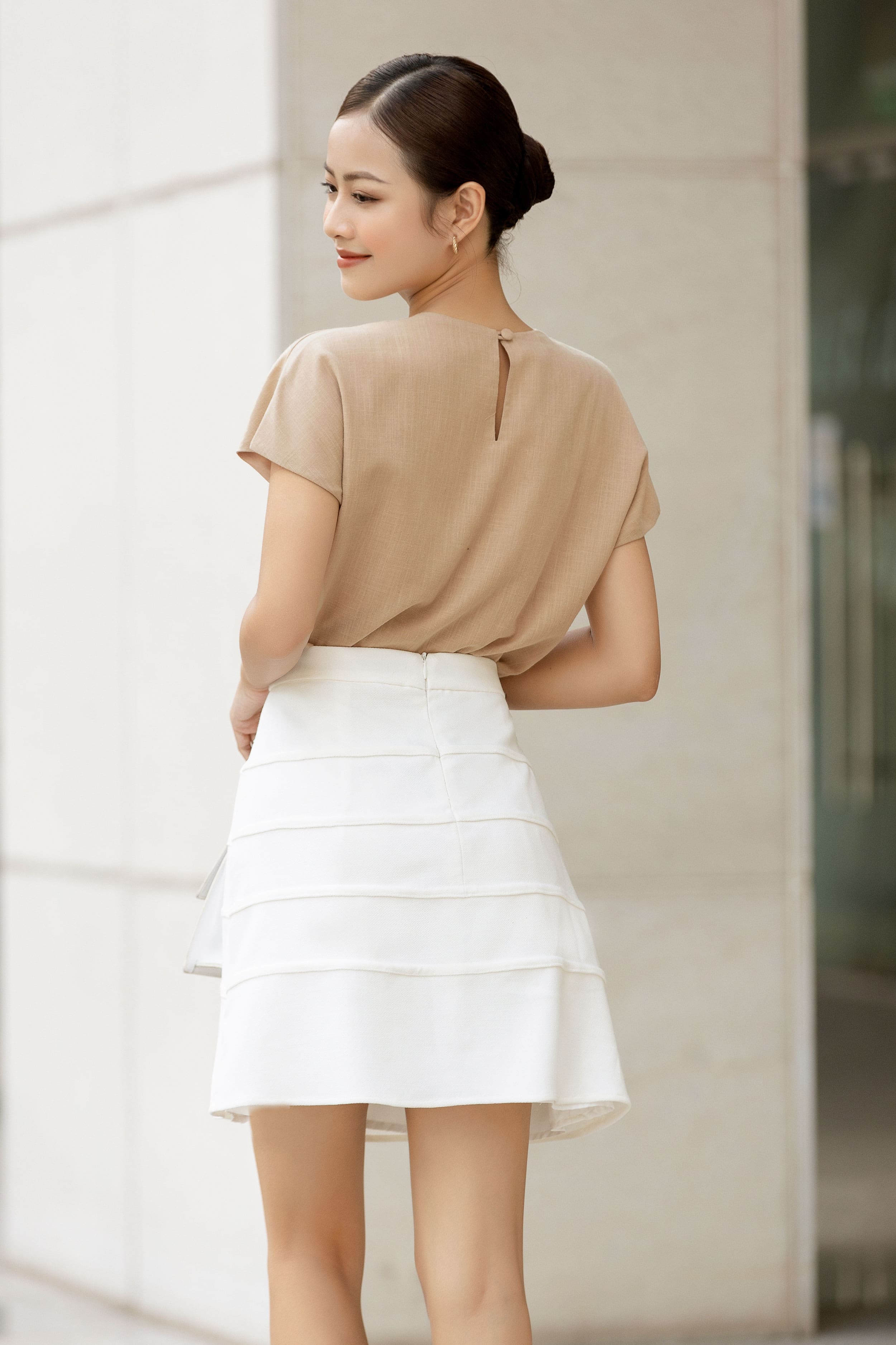 OLV - Chân váy White Buttoned Skirt