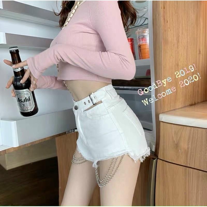Quần short đùi dây xích kaki lưng cao khoét hông