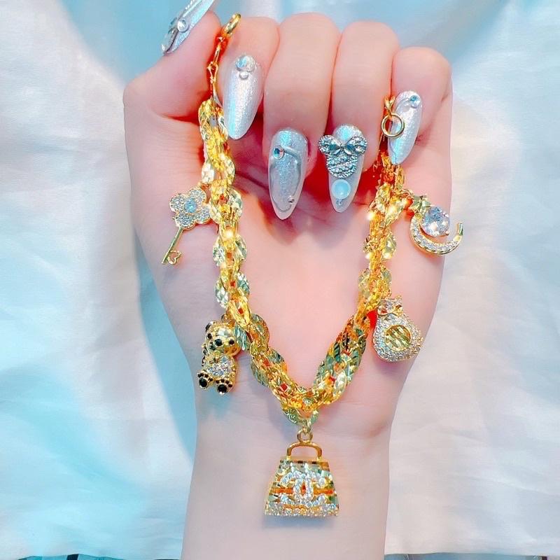 Lắc tay xoắn lớn 5 charm