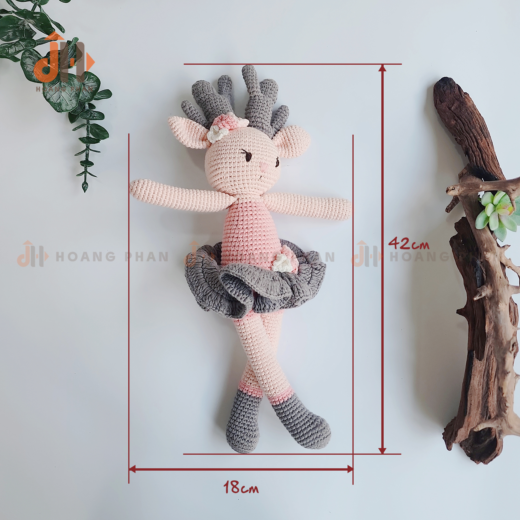 Tuần lộc Chubby mơ màng hồng