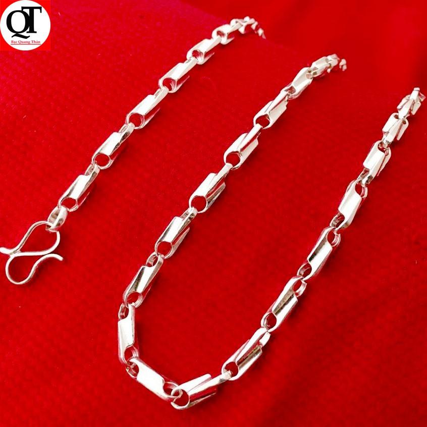 Dây chuyền bạc nam Bạc Quang Thản thiết kế kiểu dây tròn độ dài 50cm, trọng lượng có nhiều lựa chọn chất liệu bạc ta.