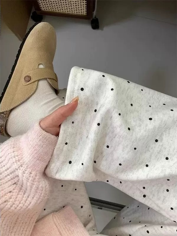 Quần suông ống rộng ống đứng chấm bi phong cách Hàn Quốc từ 40-60kg dành cho nữ