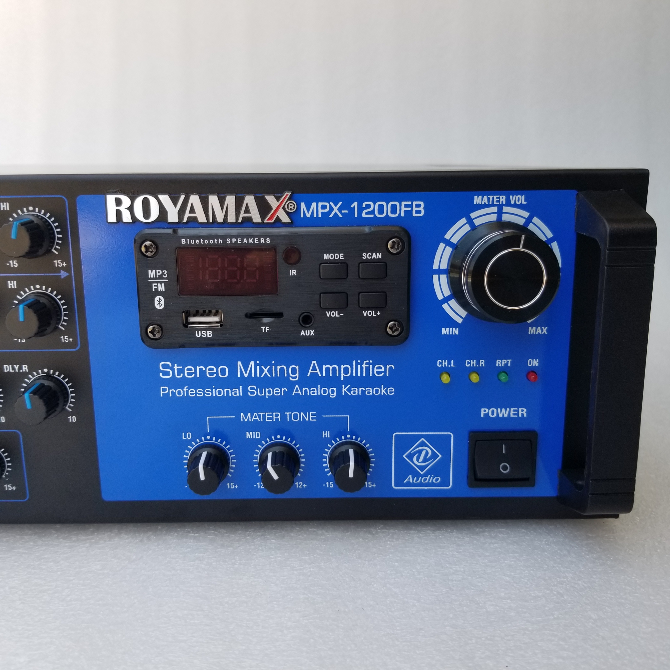 Amplifier Karaoke MP-1200FB