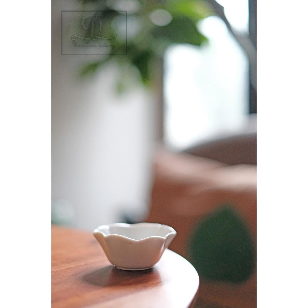 Chén Chấm Miệng Bèo Sứ Trắng