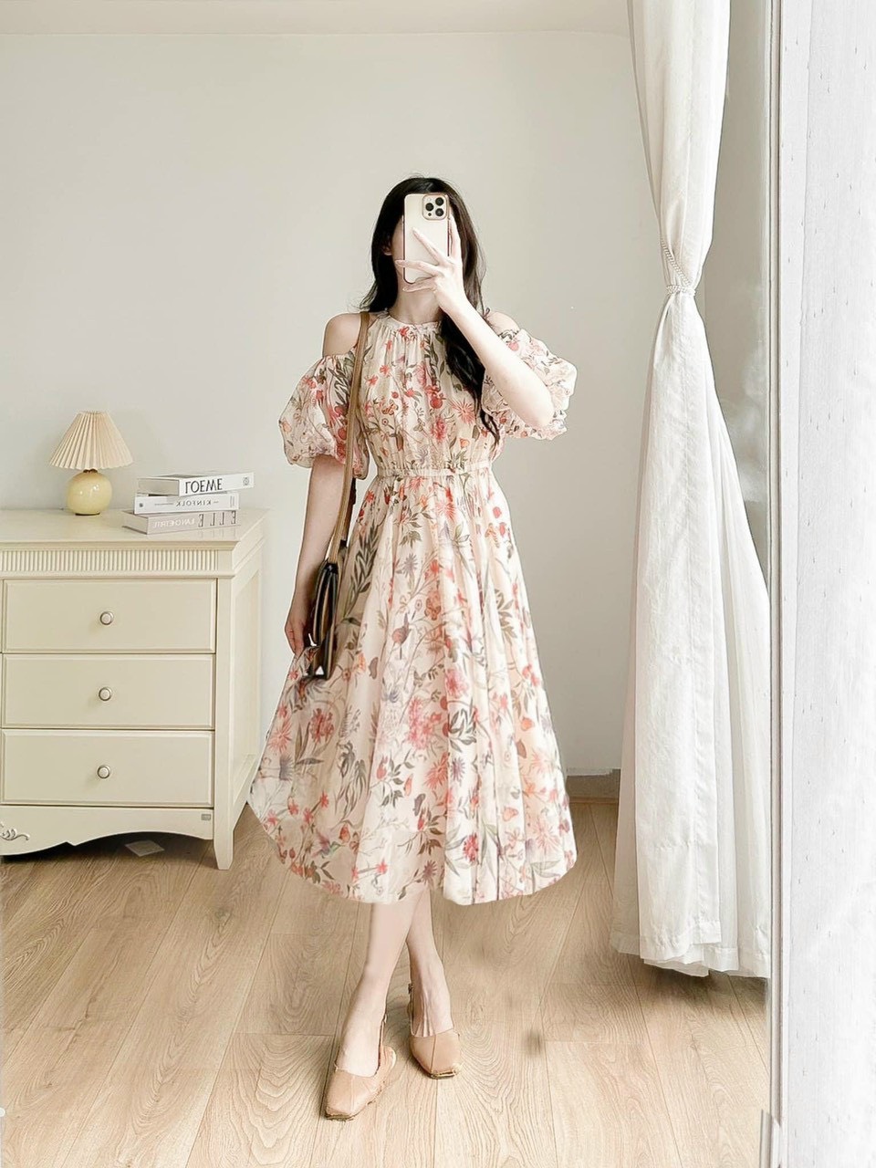 ĐẦM VOAN CỔ YẾM CHẠY THUN EO MÀU Y HÌNH