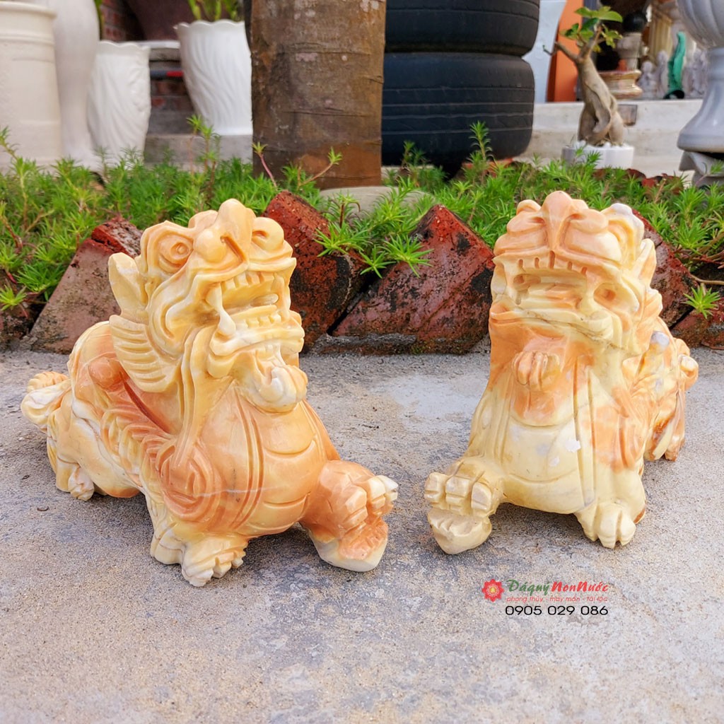 Tượng tỳ hưu phong thủy đá Cà rốt 24cm đá Non Nước