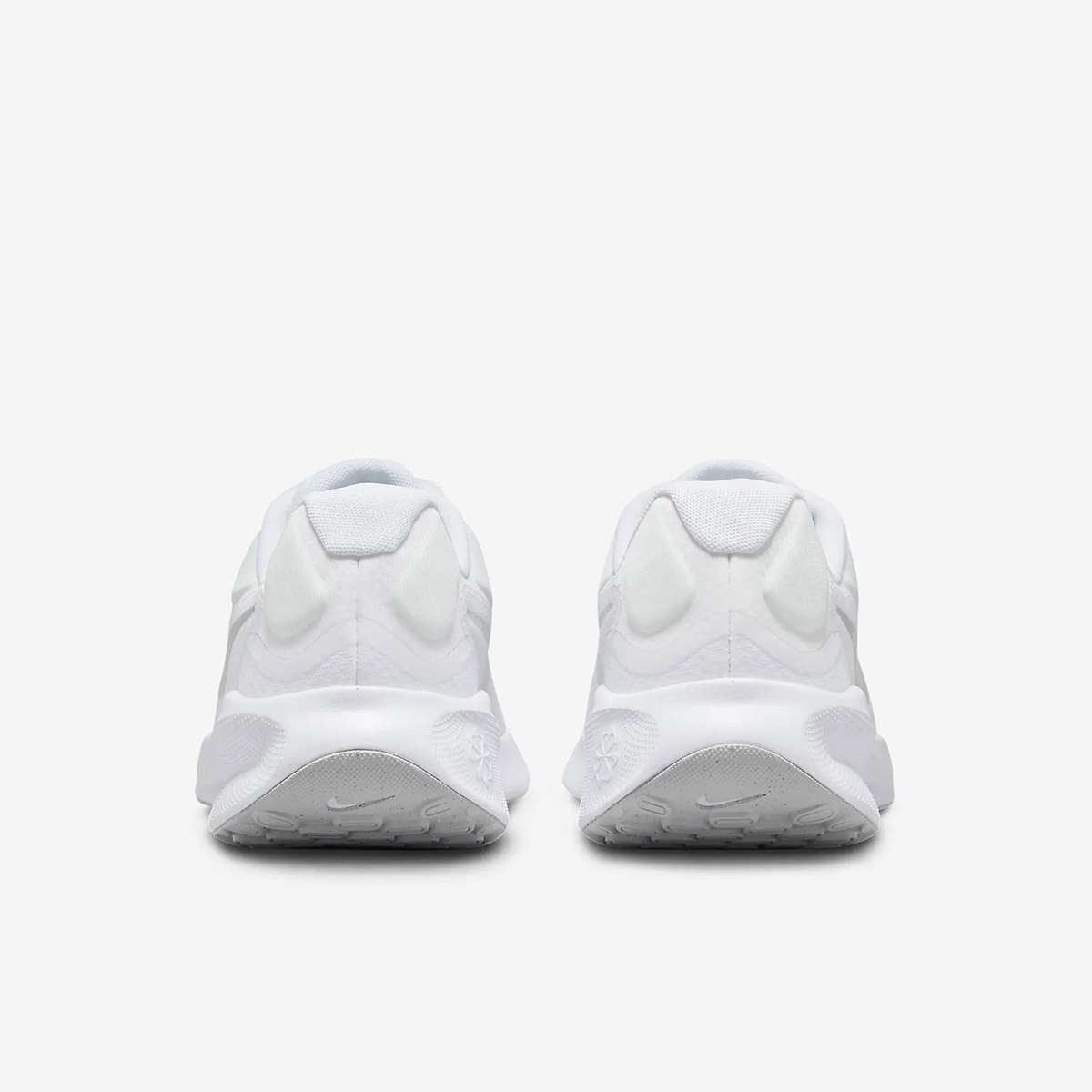 Giày chạy bộ nam NIKE NIKE REVOLUTION 7