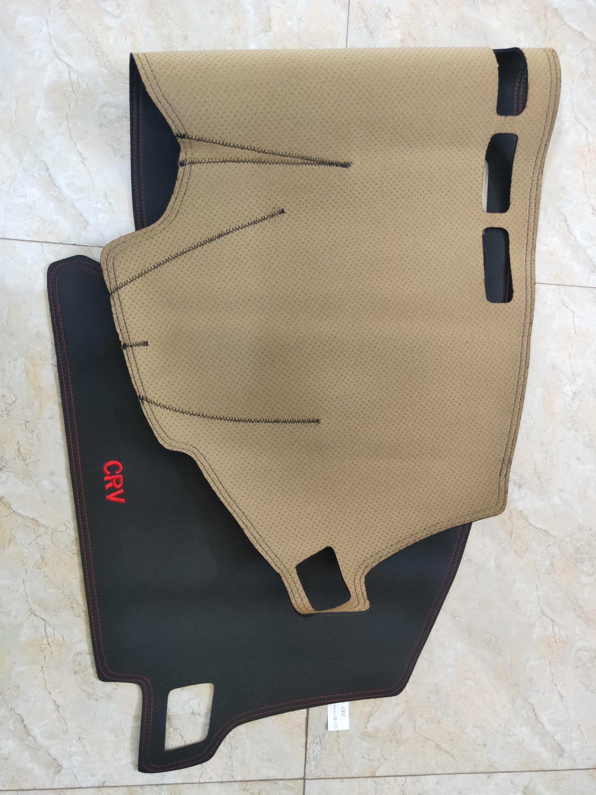 Thảm Taplo Xe Honda CRV 2018-2023 loại da dày cao cấp 3 lớp chống trượt Da Carbon đen