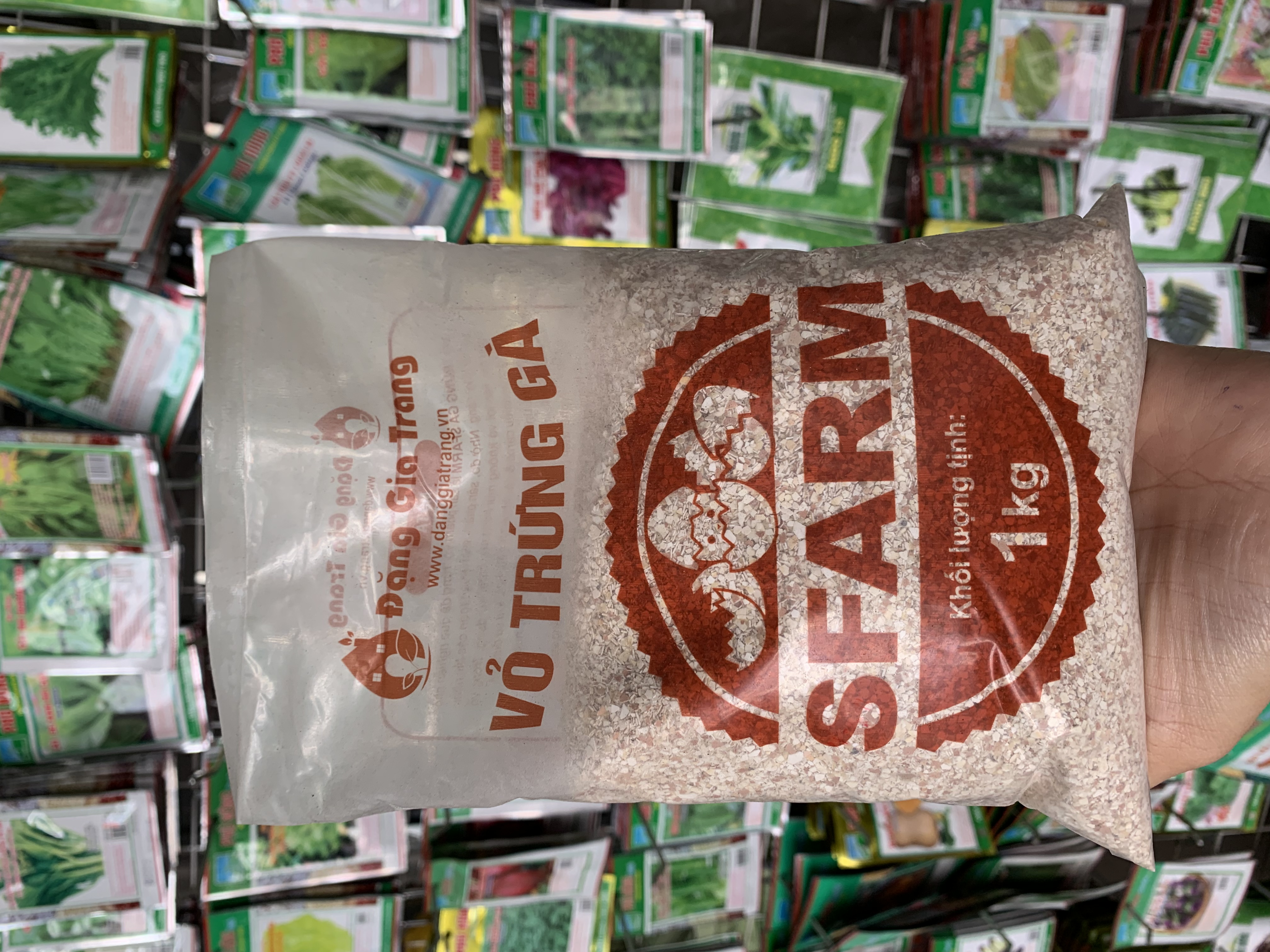 Vỏ Trứng Gà Sfarm Đã Qua Xử Lý Dùng Để Bón Cây Và Rau Sạch Gói 1 KG