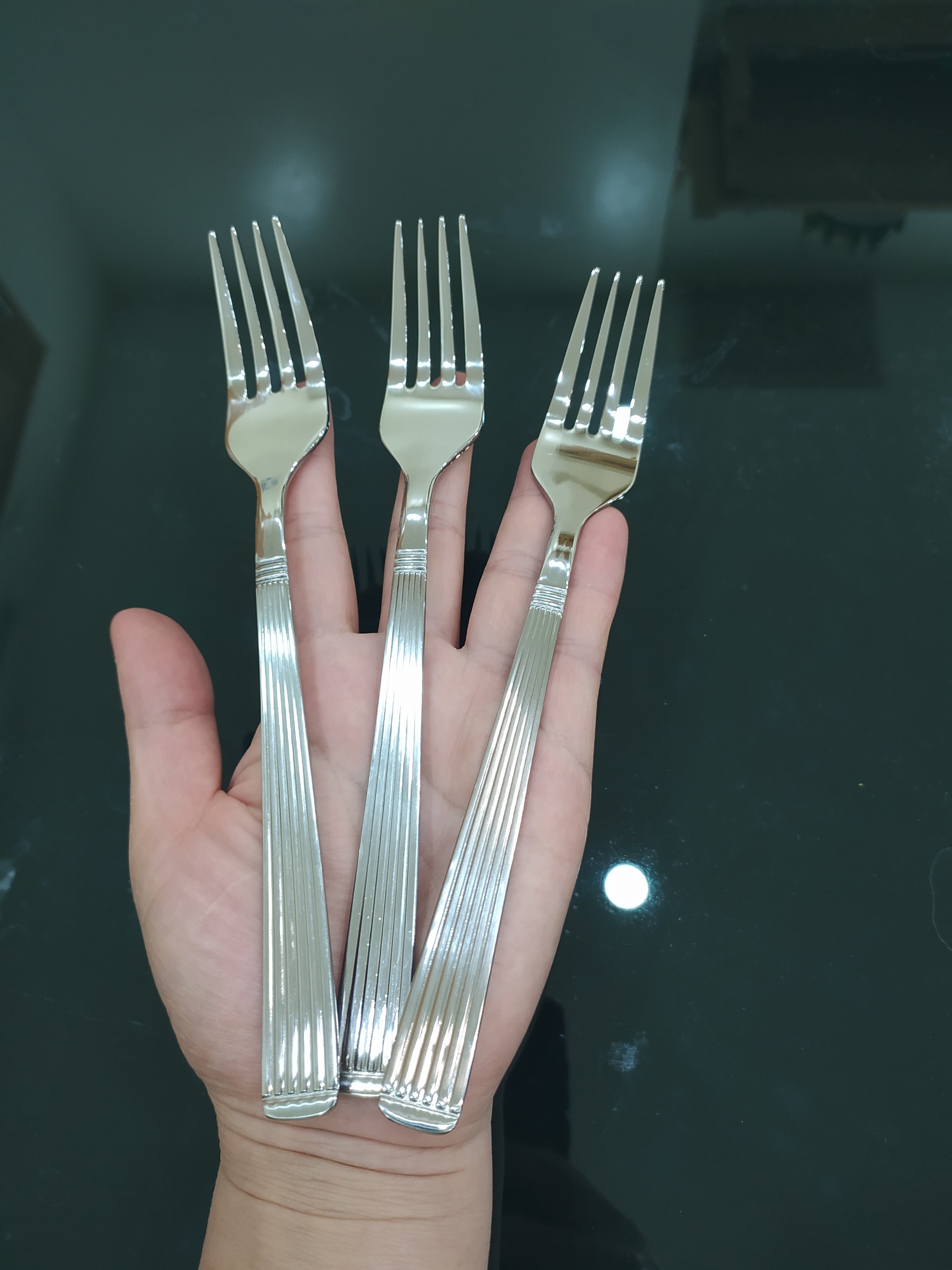 Dĩa Bằng Thép Không Gỉ Cao Cấp (cam kết hàng loại 1)
