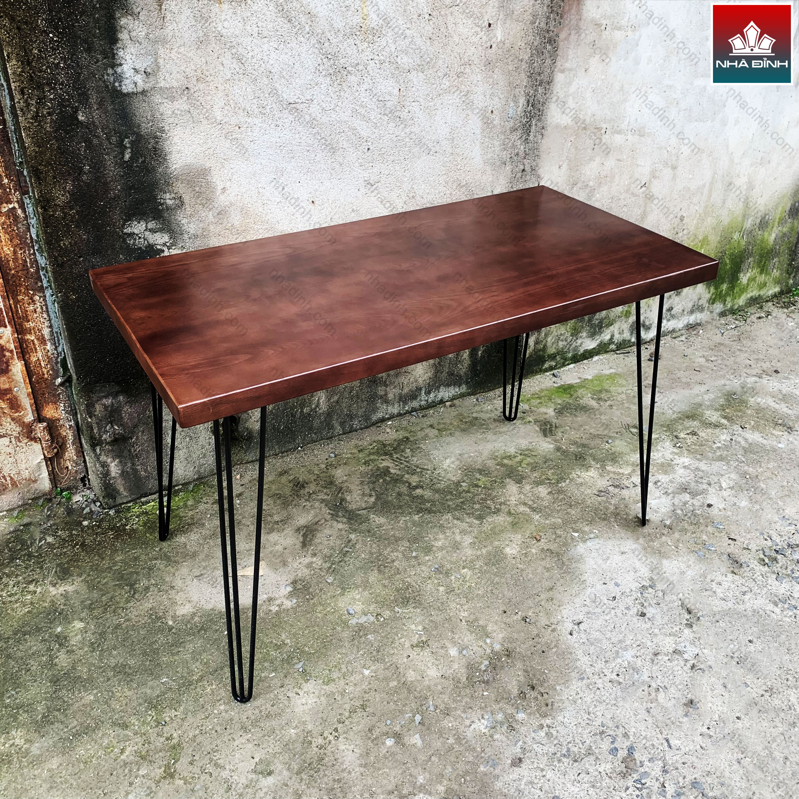 Bàn Làm Việc Gỗ Tần Bì  Sơn Đậm Dài 120 Rộng 60 Cao 75