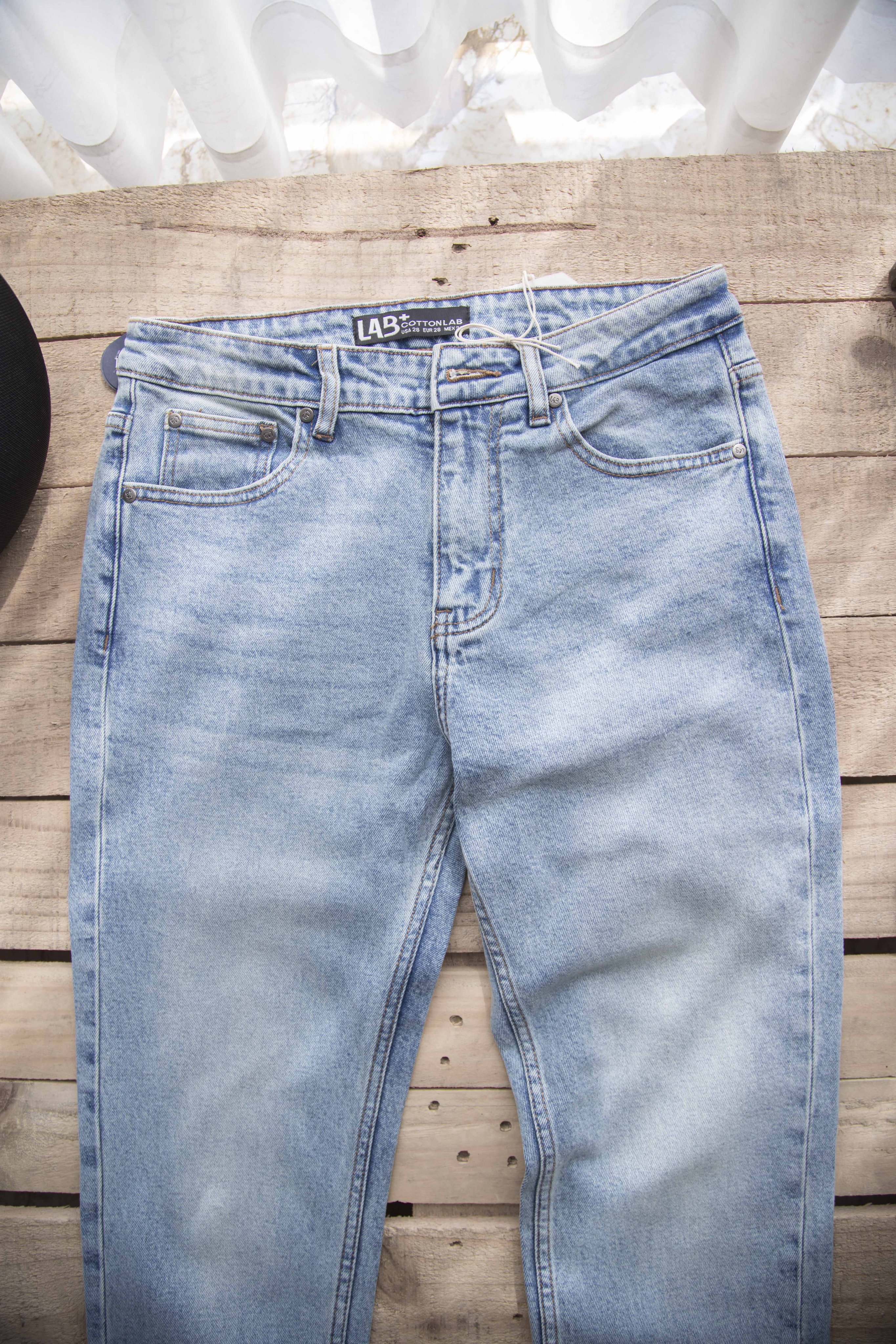[CHÍNH HÃNG] Quần Jean nam vải Denim co giãn nhẹ form Slimfit | quần nam jean xanh bạc - LAB903