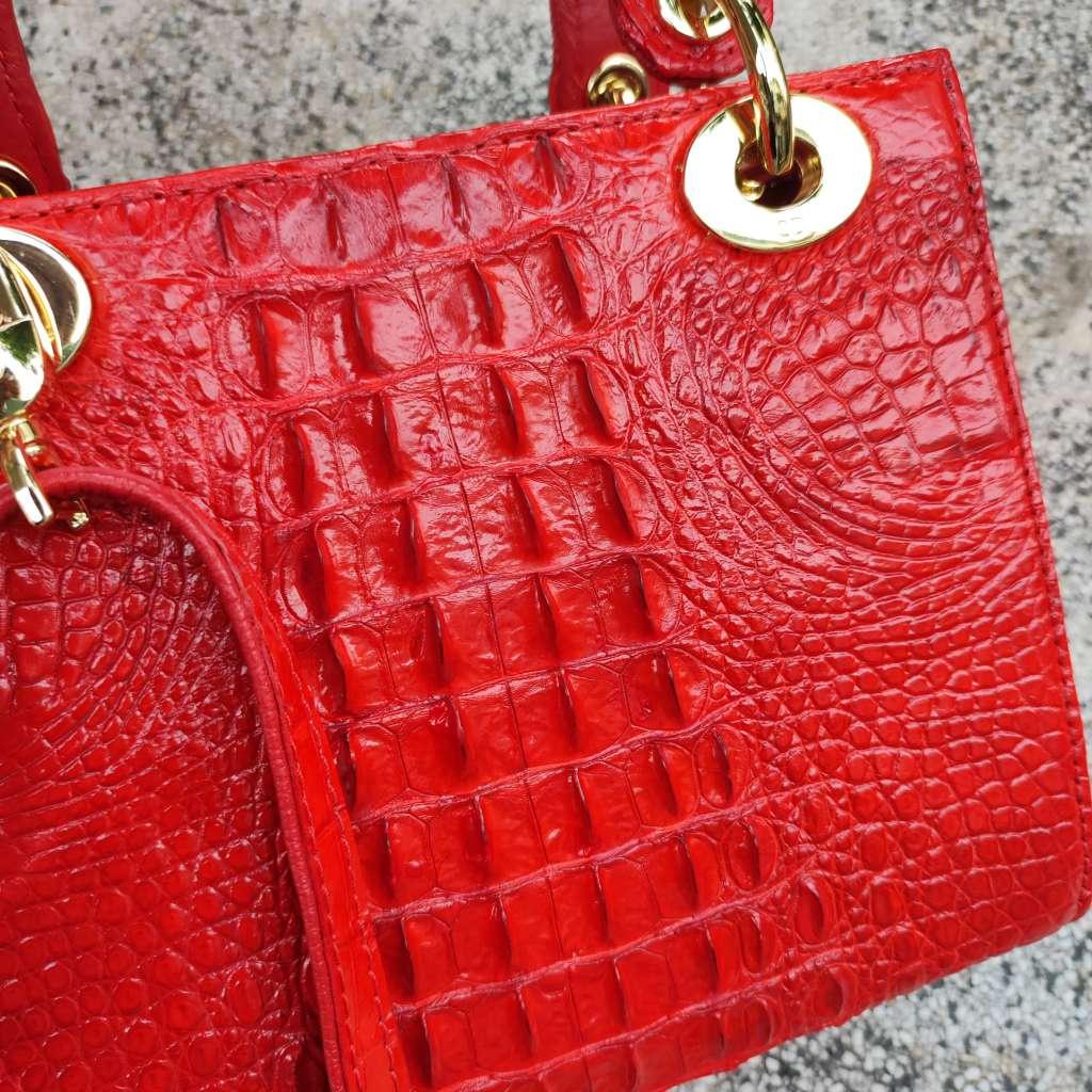 Túi xách cá sấu có quai đeo size 17 xinh xắn!